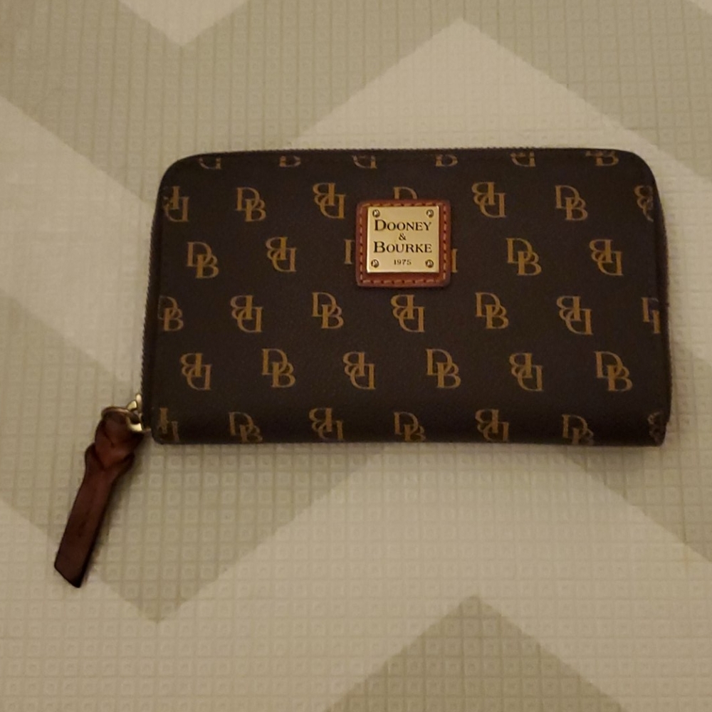 Dooney & Bourke monogram zipper wallet